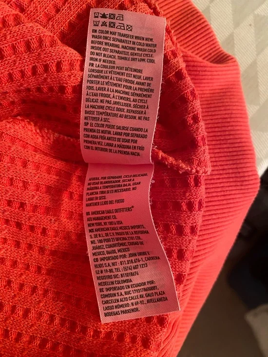 American Eagle Outfitters Big Hug Sweatshirt - Picture 7 of 10